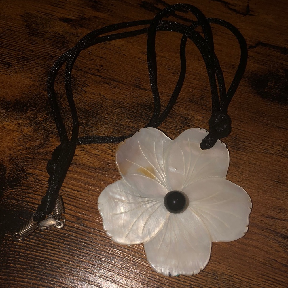 White flower necklace